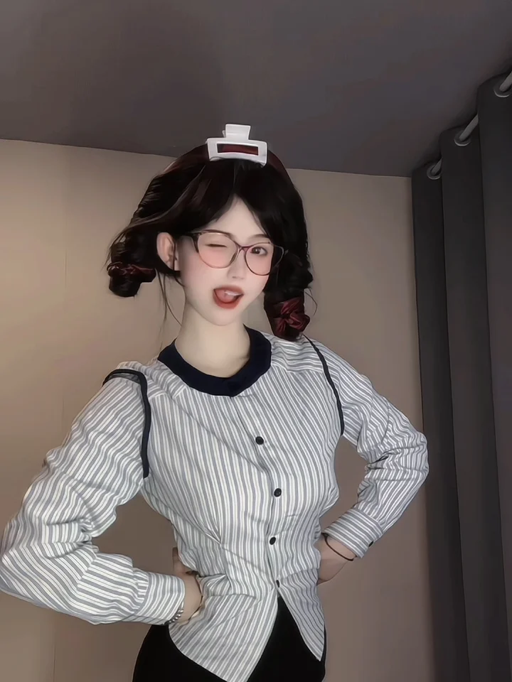 黑人小伙模仿欧美歌手叫什么名字